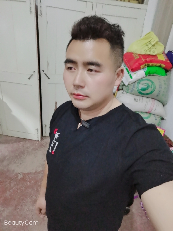 阿杰的第一张照片--盐城残疾人相亲网